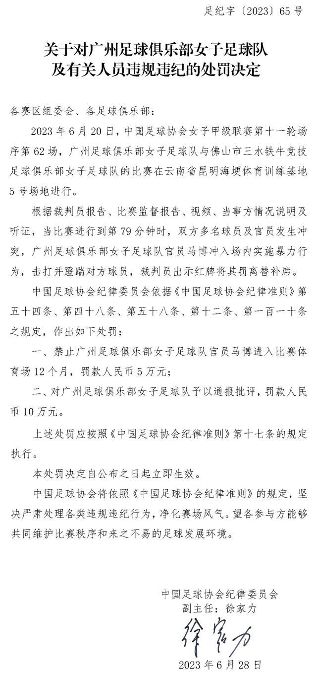 利物浦球星阿诺德接受采访时谈到了队友萨拉赫，阿诺德表示，萨拉赫的优秀不单单是进球和助攻能够体现的。